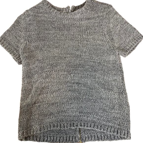 H&M Gray Short Sleeve Sweater Top - Picture 1 of 8